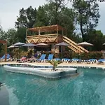Camping Mobil-home Prestige Avec Terrasse Sur Pilotis - Api-1-52-1142 *