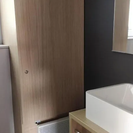 Mobil-home Prestige Avec Terrasse Sur Pilotis - Api-1-52-1142 *