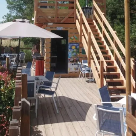 Mobil-home Prestige Avec Terrasse Sur Pilotis - Api-1-52-1142 *